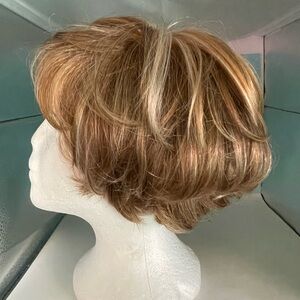 Stylish Brown Blonde highlights Women's Wig